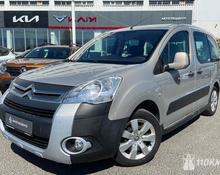 Citroen Berlingo: 2011 1.6 MT минивэн Москва 1.6л 750000 Р