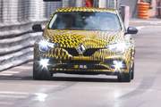 Renault Megane RS проехал по улицам Монако