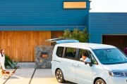 Эксперт перечислил главные минусы праворульной Honda Stepwgn 