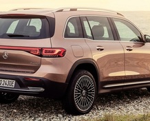 Фото Mercedes EQB
