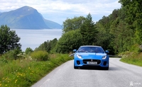 Тест драйв Jaguar F Type 2 0  малой кровью  да силой многою