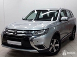 Mitsubishi Outlander: 2016 Instyle 2.0 CVT 4x4 Москва 2л 1600000 Р