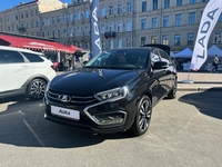 На SPbTransportFest показали много электробусов для Петербурга