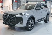 Mazda и Chery уступили место новым именам: как изменилась расстановка сил на авторынке РФ