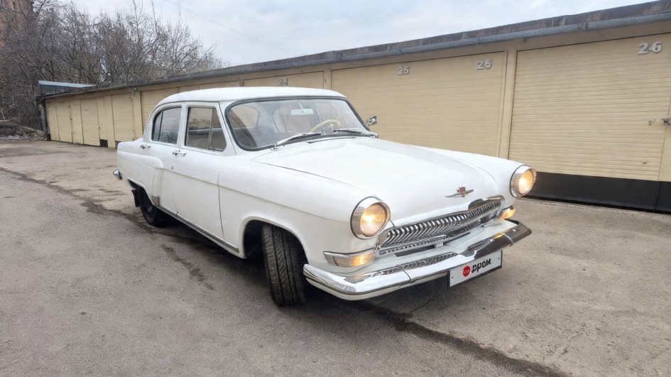 В Петербурге начались торги за ГАЗ 21 Волга с мотором 2JZ-GE