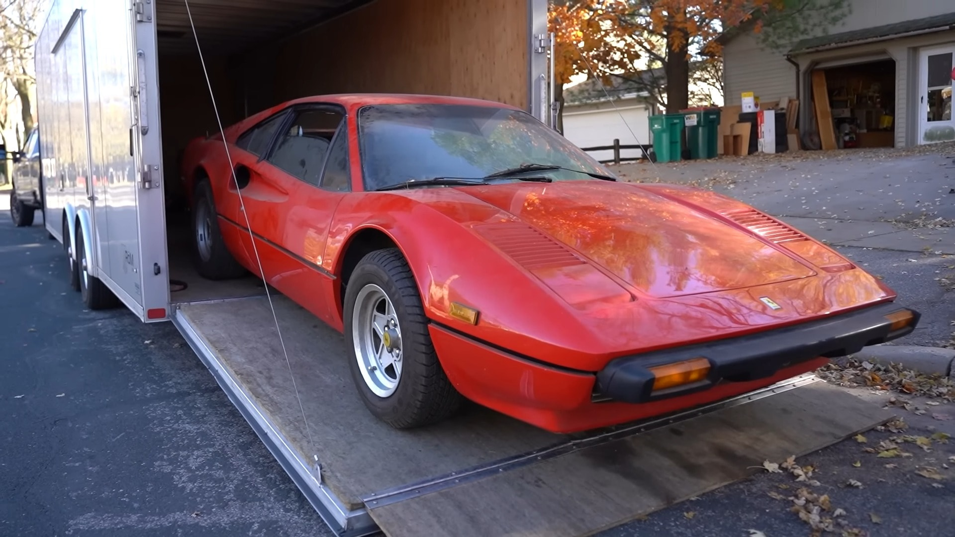 Редчайший Ferrari 308 GTB Vetroresina найден спустя 30 лет простоя в гараже