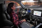 Адвокаты пьяного водителя обвиняют в смертельной аварии автопилот Ford