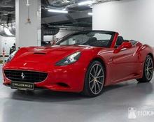 Ferrari California: 2010 4.3 AMT кабриолет Москва 4.3л 10790000 Р