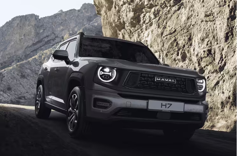 Haval F7 нового поколения: просторный салон, старые проблемы и современные ассистенты