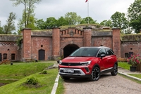 Тест драйв Opel Crossland  попробуй докажи