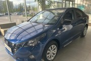 Почему Hyundai Solaris на вторичке уходит быстрее и дороже, чем Kia Rio при одинаковом пробеге