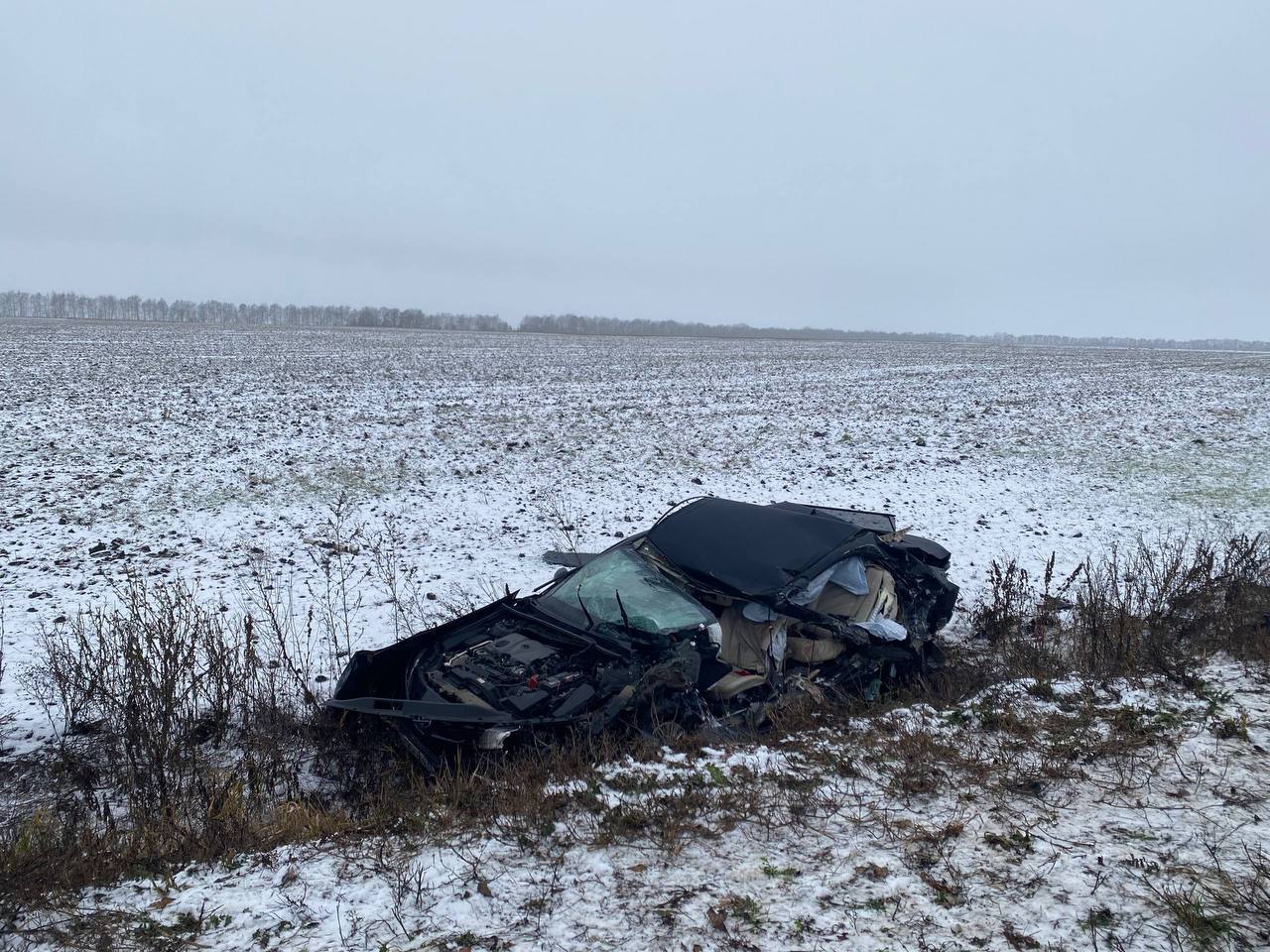 В Курской области столкновение автобуса и легковушки привело к трагедии на трассе