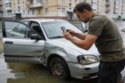 Затопило машину - что делать и кто обязан возместить ущерб