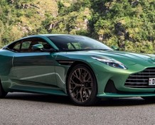 Фото Aston Martin DB12