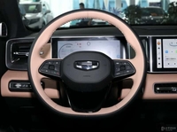 Geely специально для женщин выпустила  шоколадный  кроссовер за 1 млн рублей