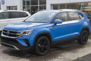 Вышло исследование, что лучше выбрать: комфортный Volkswagen Taos или Skoda Karoq — подробный разбор кроссоверов для российских дорог 