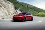 Владельцы Model Y Performance теряют VIN и ждут новых машин – что происходит с Tesla