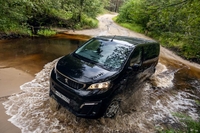 Почему Peugeot Traveller продается лучше своих соплатформенников  И каковы шансы Citroen Space Tourer и Opel Zafira Life