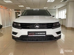 Volkswagen Tiguan: 2017 Allspace 2.0 AMT 4x4 Кемерово 2л 2949999 Р
