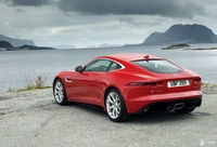 Тест драйв Jaguar F Type 2 0  малой кровью  да силой многою