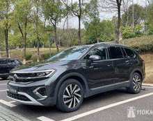 Volkswagen Talagon: 2022 2.0 AMT 4x4 внедорожник Владивосток 2л 2950090 Р