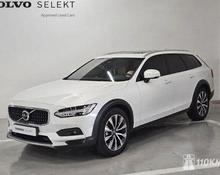 Volvo V90 Cross Country: 2024 Pro 2.0 AT 4x4 универсал Новосибирск 2л 6540000 Р