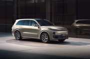Электроника Li Auto L9 испугалась автомобилей на рекламном щите  применила экстренное торможение и спровоцировала реальную аварию