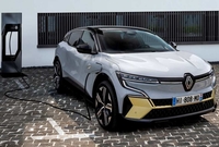 Франция строит мощный  электромобильный  кластер  Зачем это надо Renault