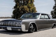 Почему кастомные Lincoln Continental 1964 снова в центре внимания — уникальный стиль и экстремально низкая посадка