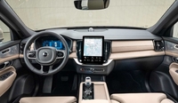 После второго рестайлинга Volvo XC90 назвали лучшим в истории