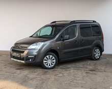 Citroen Berlingo: 2017 минивэн Москва 1.6л 1300000 Р
