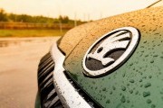 Владельцы китайской Skoda Kamiq GT в России столкнулись с несовместимостью оригинальных запчастей при ремонте