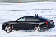 Новейший седан Hongqi H9 заметили на автодроме ФСО