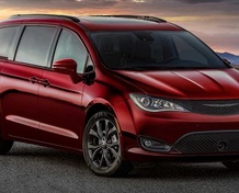 Фото Chrysler Voyager