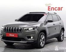 Jeep Cherokee: 2022 2.4 AT 4x4 внедорожник Владивосток 2.4л 2510090 Р