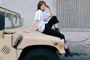 Власти Владивостока не знают  что делать с бесхозным лимузином Hummer  Его облюбовали дети и бомжи