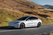 Nissan Leaf, BMW i3, Tesla и Evolute: какой подержанный электромобиль выбрать в России