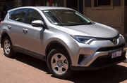 RAV4 IV с пробегом под 300 тысяч: почему он держит цену и стоит ли покупать